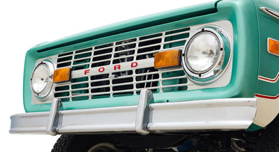 Restored Ford Bronco 1977 Light Jade 302 v8 with Wimbledon White Hard Top