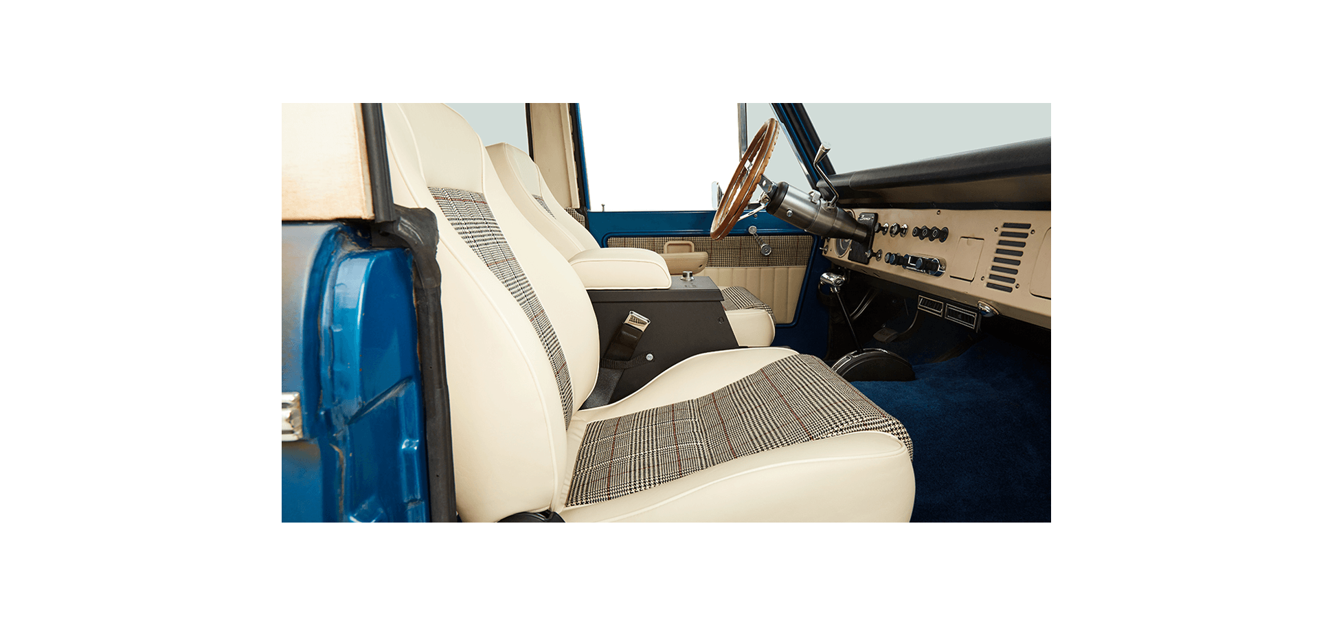 Classic Ford Bronco interior
