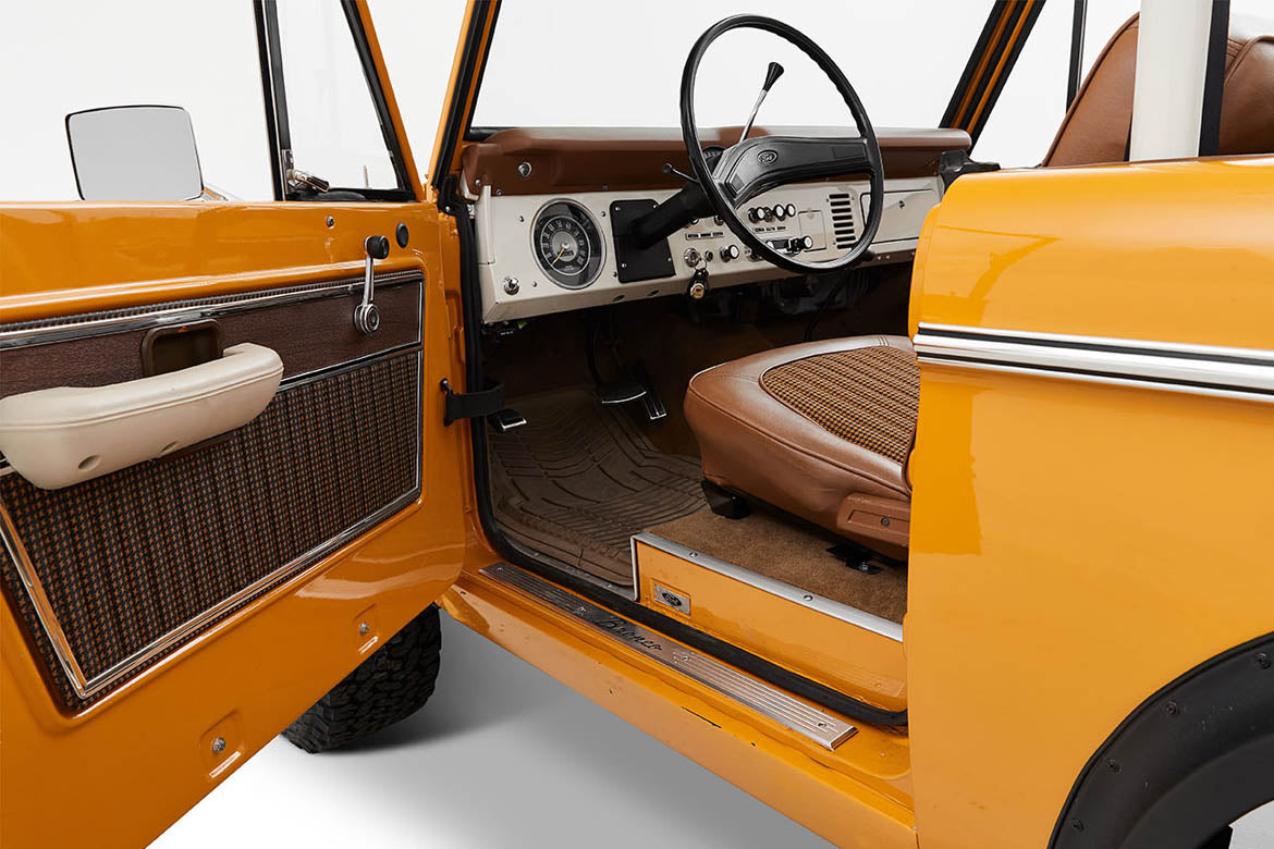 Classic Ford Bronco interior